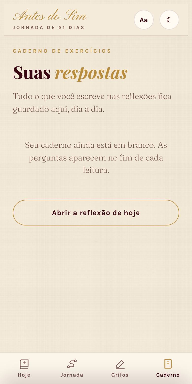 Caderno com as respostas de reflexão de cada dia